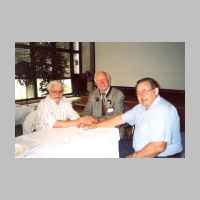 031-1016 Drei Ponnauer Lorbasse in Bad Nenndorf 2004 auf dem Treffen. Von Links Paul Hoefert, Joachim Rudat und Fritz Klein..JPG